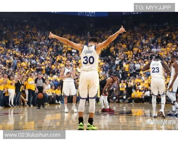 12月勇士与猛龙精彩对决回放全景分析与赛后点评