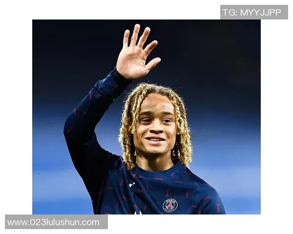 哈维西蒙斯的足球之路与未来发展潜力分析 哈维西蒙斯的足球之路与未来发展潜力分析