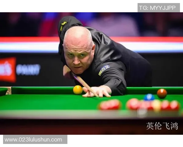 希金斯与科洛科洛的精彩对决揭示足球战术与团队协作的完美结合