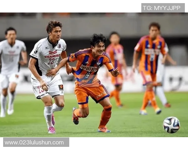 新泻天鹅迎战岐阜球队期待精彩对决展现足球魅力与激情